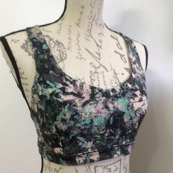 Lululemon Free To Be Serene Bra Sz 8 Spring Bloom Multi - Picture 3 of 12
